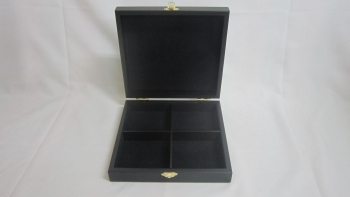 4 COUNT JEWELRY BOX